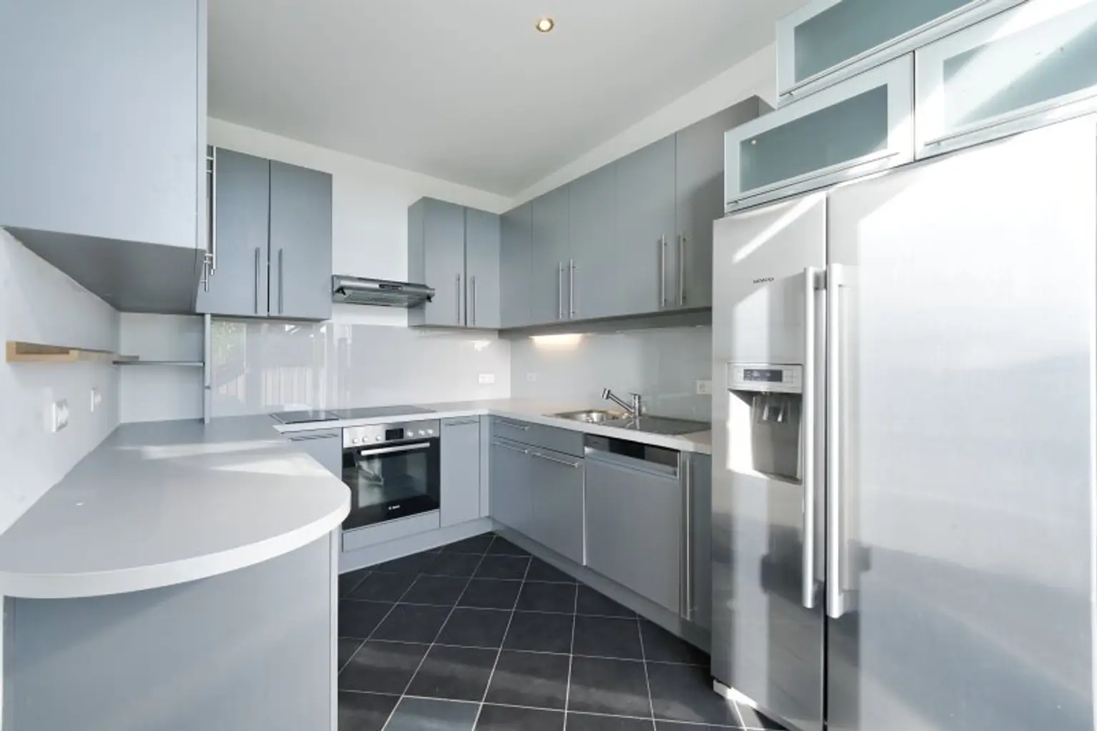 Traumhaftes Living im DG mit 100 m² Außenflächen, Studio & 172 m² Wohnraum!