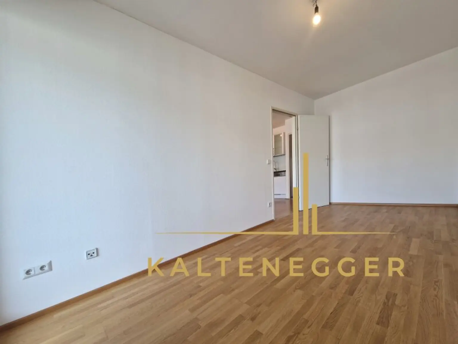 Zimmer ca. 13,24 m²