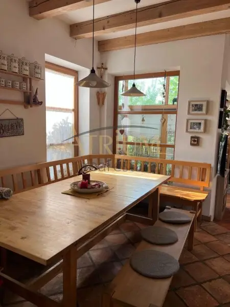 Charmantes Einfamilienhaus mit Wintergarten, Pool und Photovoltaik