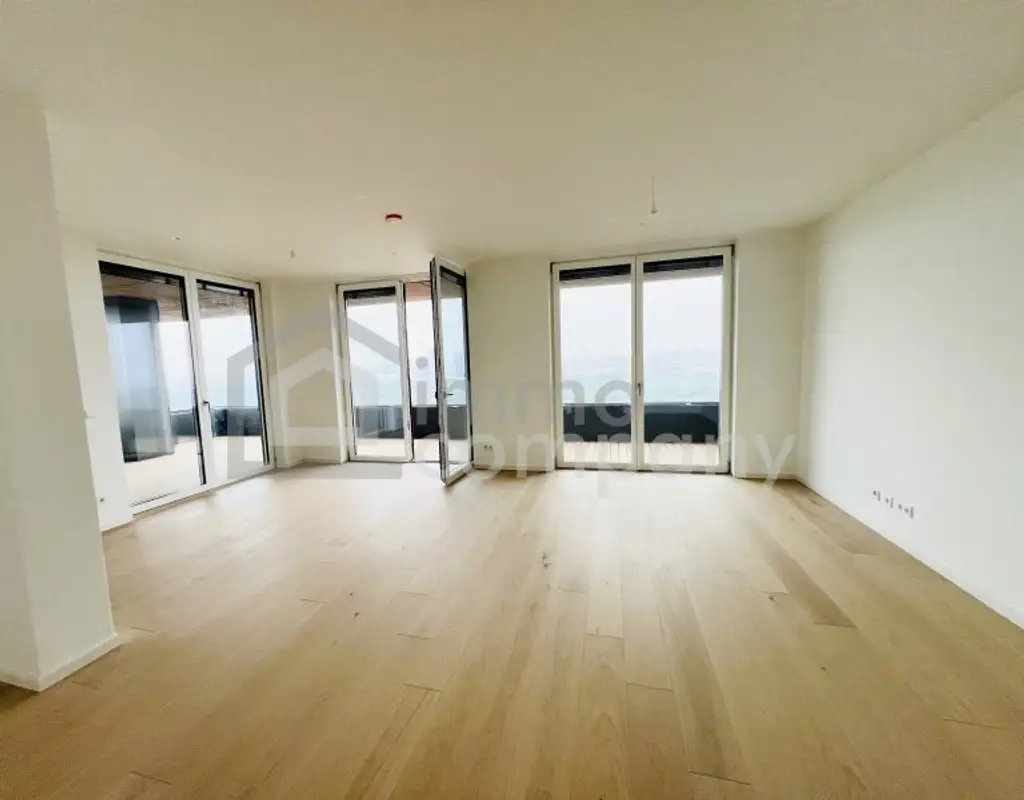 Luxuriöse Wohnung mit 65 m2 großem Balkon und Stadtblick in einem neuen, mehrstöckigen Premiumgebäude + Tiefgaragenplatz! 2. Bezirk. U2