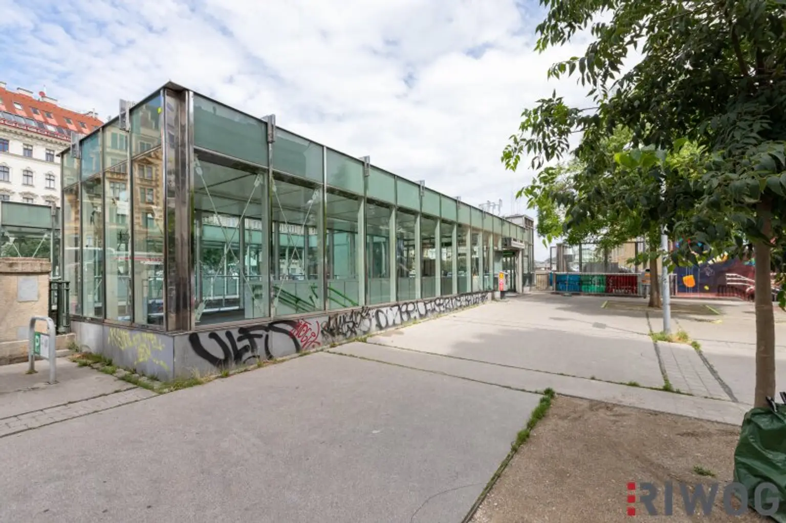 Einmalige Dachgeschosswohnung am Naschmarkt – Mit Vision veredelbar zum 215 m² PENTHOUSE-Juwel mit einmaligen 360°-Blick über Wien