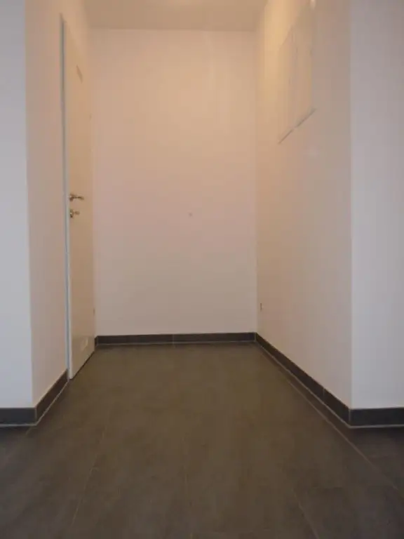 Helle 2-Zimmer-Wohnung mit hofseitigem Balkon - verfügbar ab November 2025