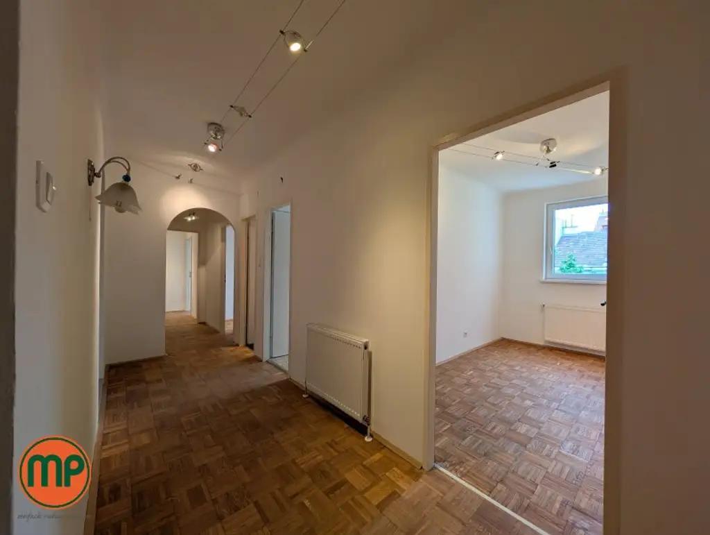 WG Wohnung mit perfekter Anbindung