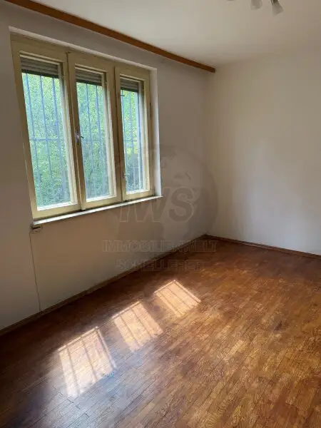 Großes Wohnhaus-Zentrumsnah-Sanierungsbedarf!