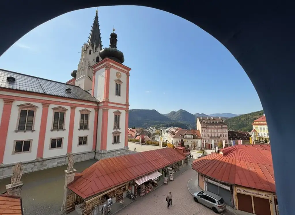 WOHN- UND GESCHÄFTSHAUS IM HERZEN VON MARIAZELL