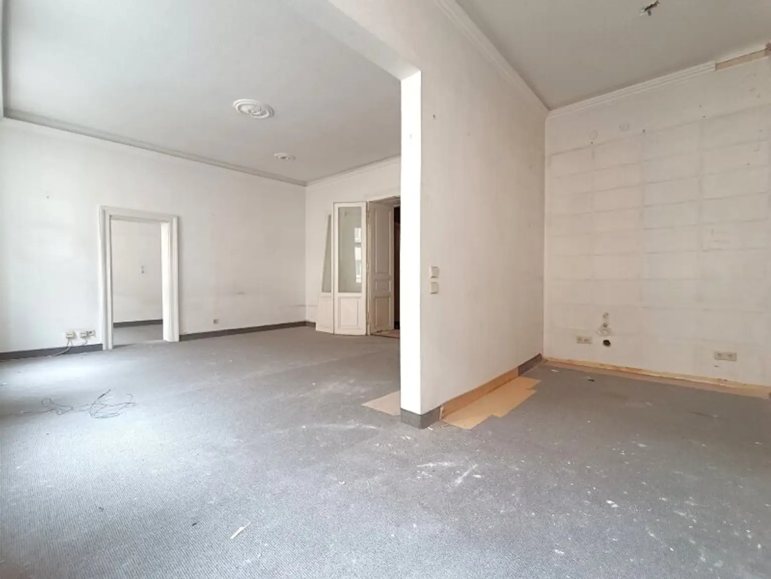 Großzügige 2,5-Zimmer Wohnung im 9. Bezirk mit viel Potential! Nähe U4 Friedensbrücke!