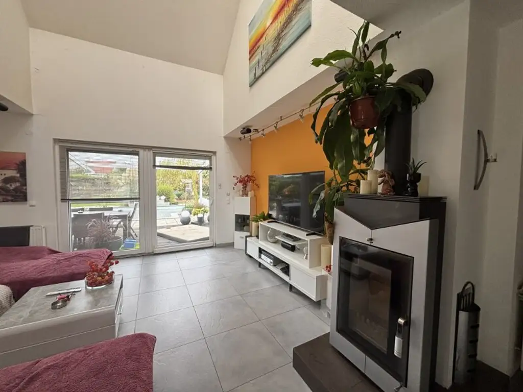 Gattendorf - lichtdurchflutetes EFH in Ruhelage mit Pool und großem Garten