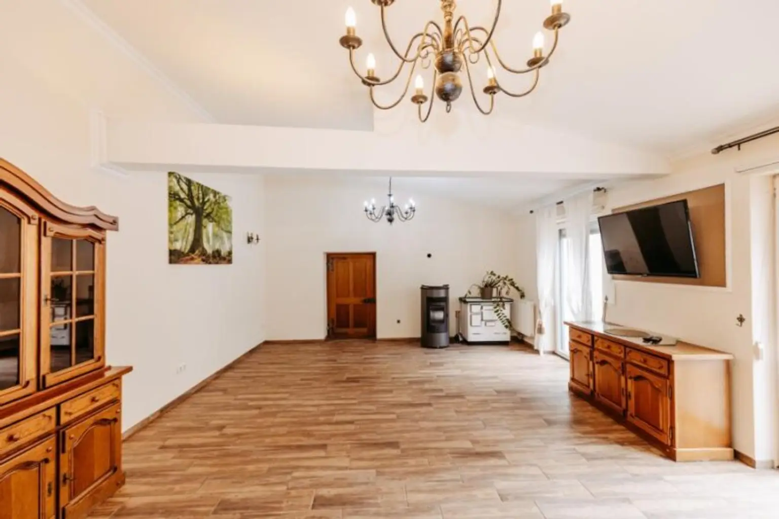 Gepflegtes, neu revitalisiertes  und liebevoll erhaltenes Landhaus. Natur, Sonne, Ruhe,  Seelenheil.