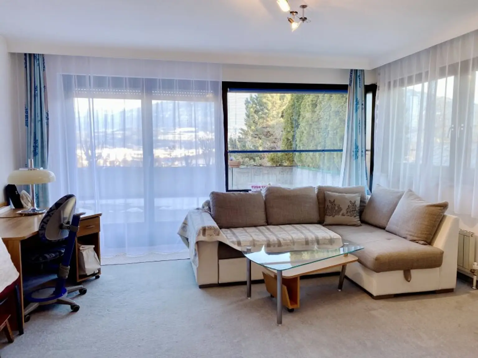 Wohnen +Zugang auf Terrasse