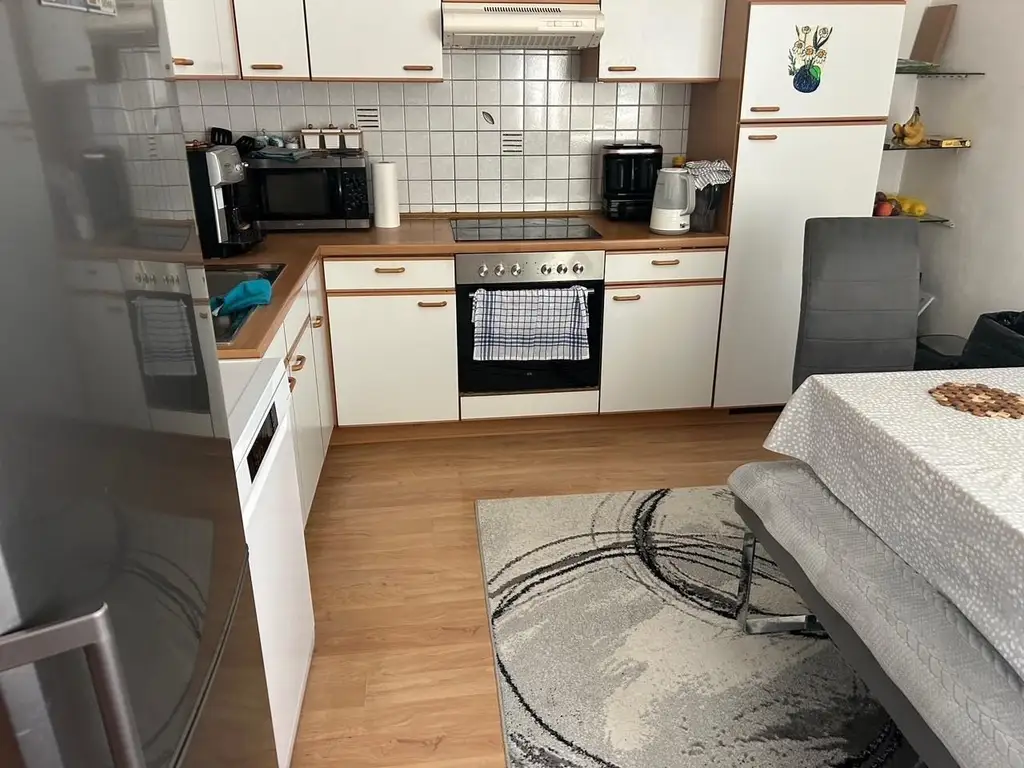 Kompaktes Wohnhaus mit Keller