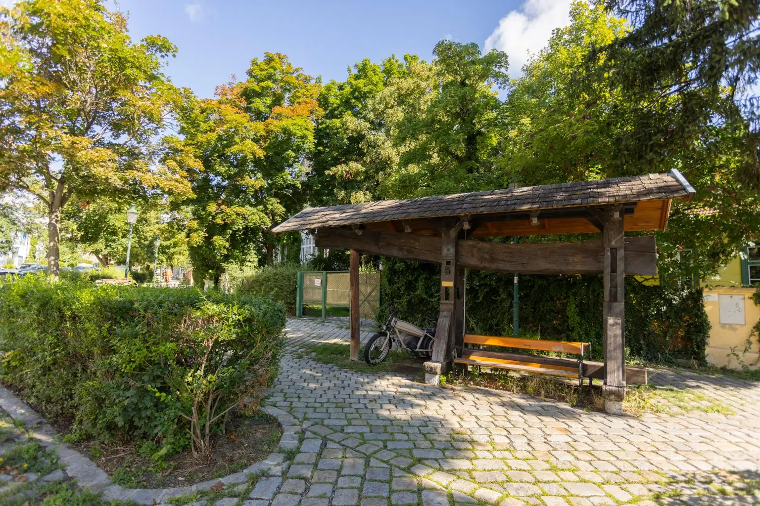 Vier-Zimmer-Wohnung in Sieveringer Ruhelage nahe Wienerwald