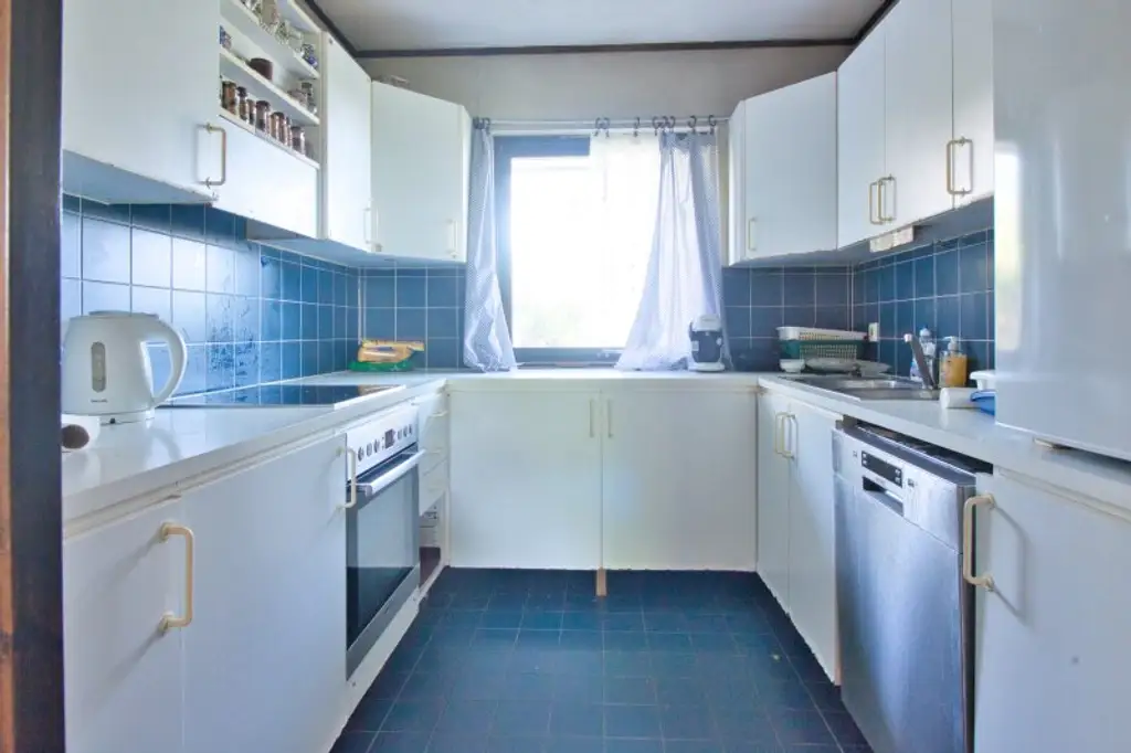 Ebenes Grundstück in ruhiger Sackgasse | sanierungsbedürftiges Einfamilienhaus mit idyllischer Garten | rd. 180 m² verbaubar