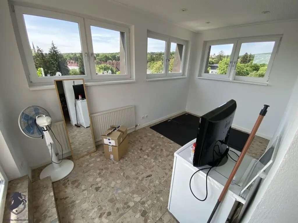 Zum Verkauf gelangt eine außergewöhnliche Villa in absoluter Bestlage von Hietzing