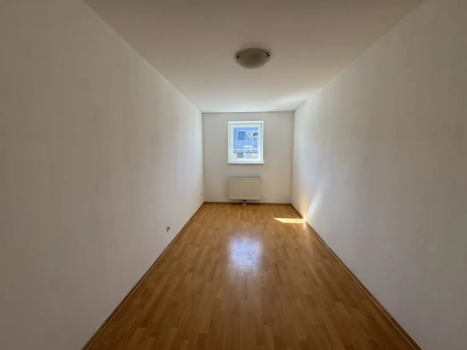 Lichtdurchflutete 2-Zimmer-Dachgeschosswohnung mit perfekter Anbindung