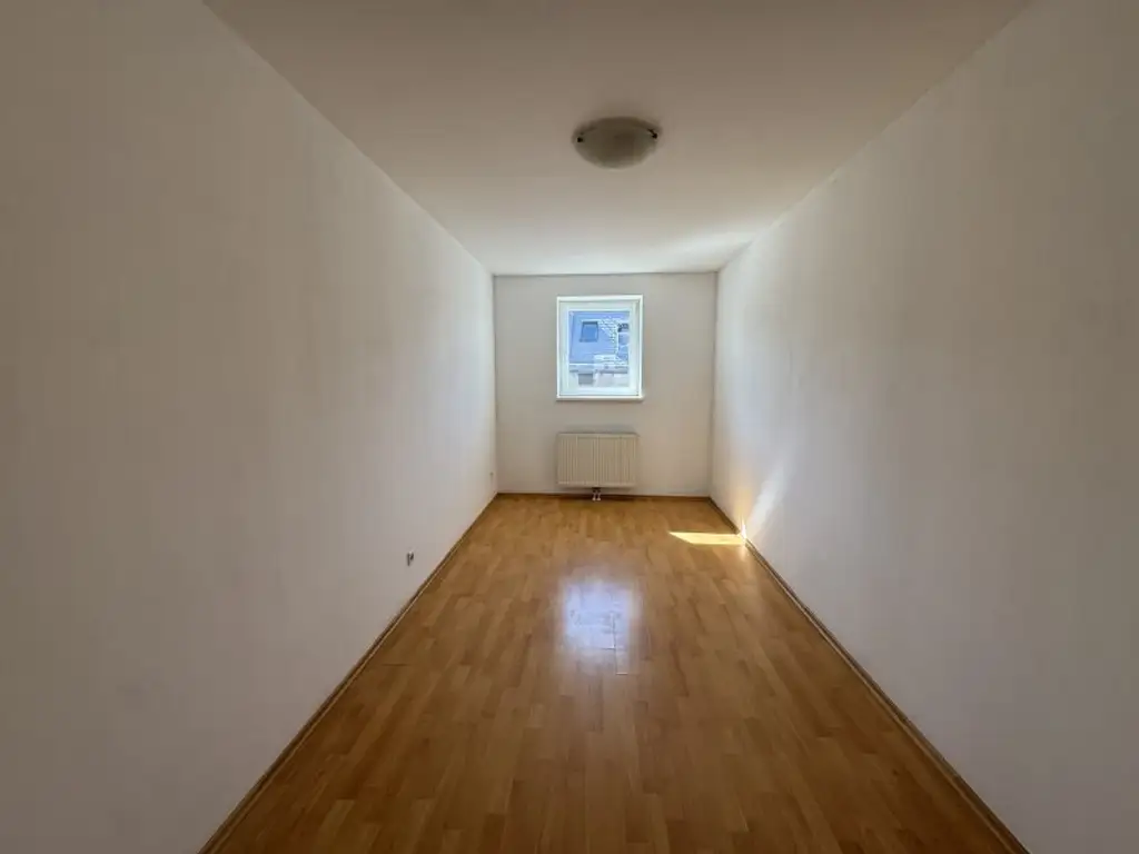 Lichtdurchflutete 2-Zimmer-Dachgeschosswohnung mit perfekter Anbindung