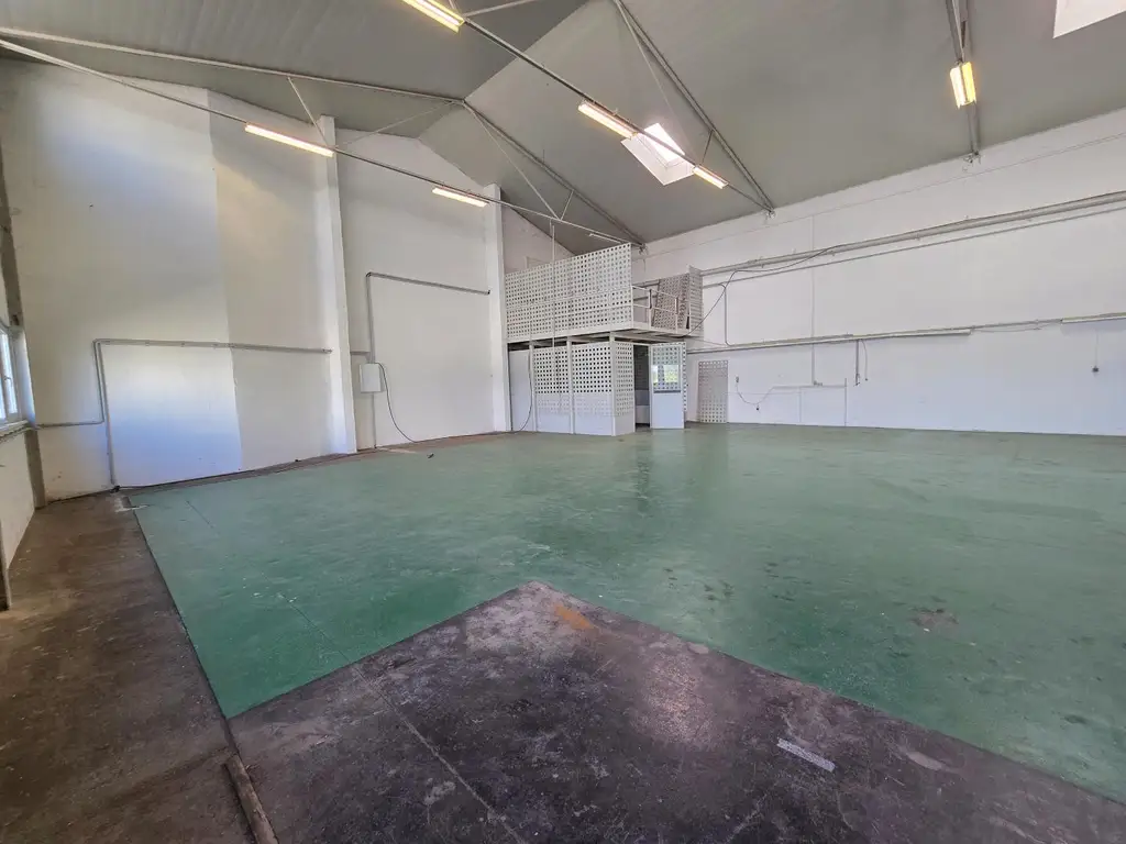 FLEXIBEL nutzbare Hallenflächen, von 53 - 328 m² für IHR GEWERBE