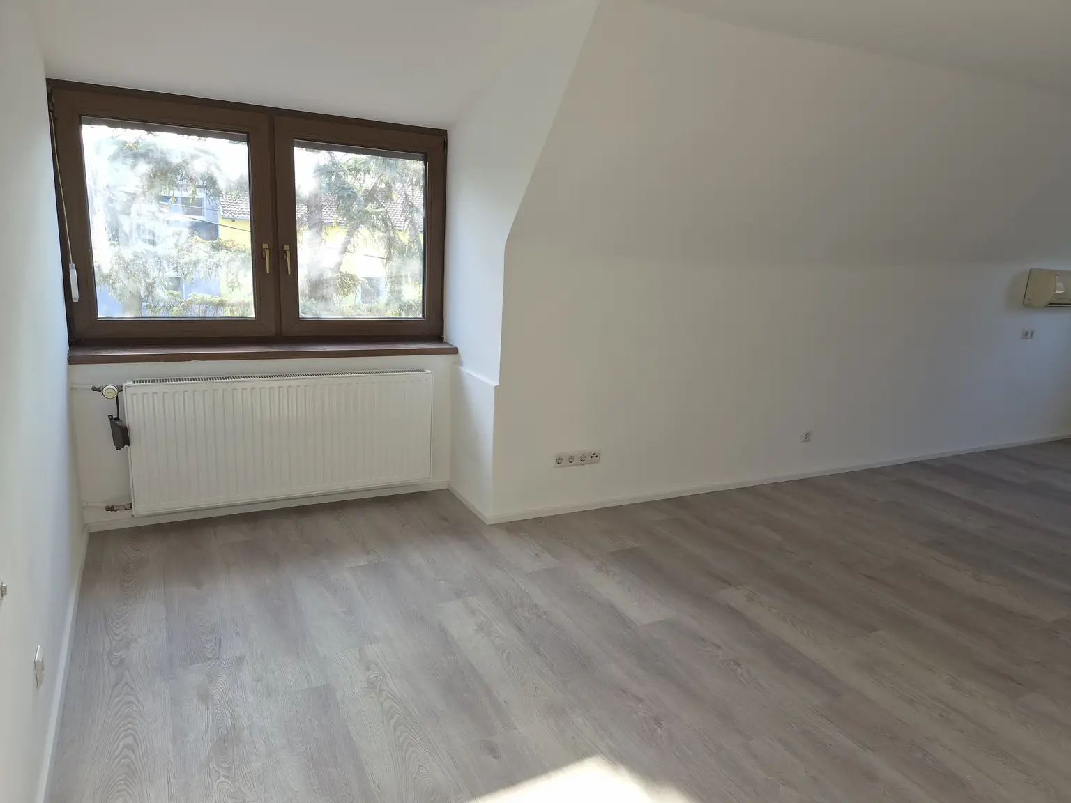 Maisonette Wohnung zu vermieten! (inkl. Strom + Heizkosten ACONTO)
