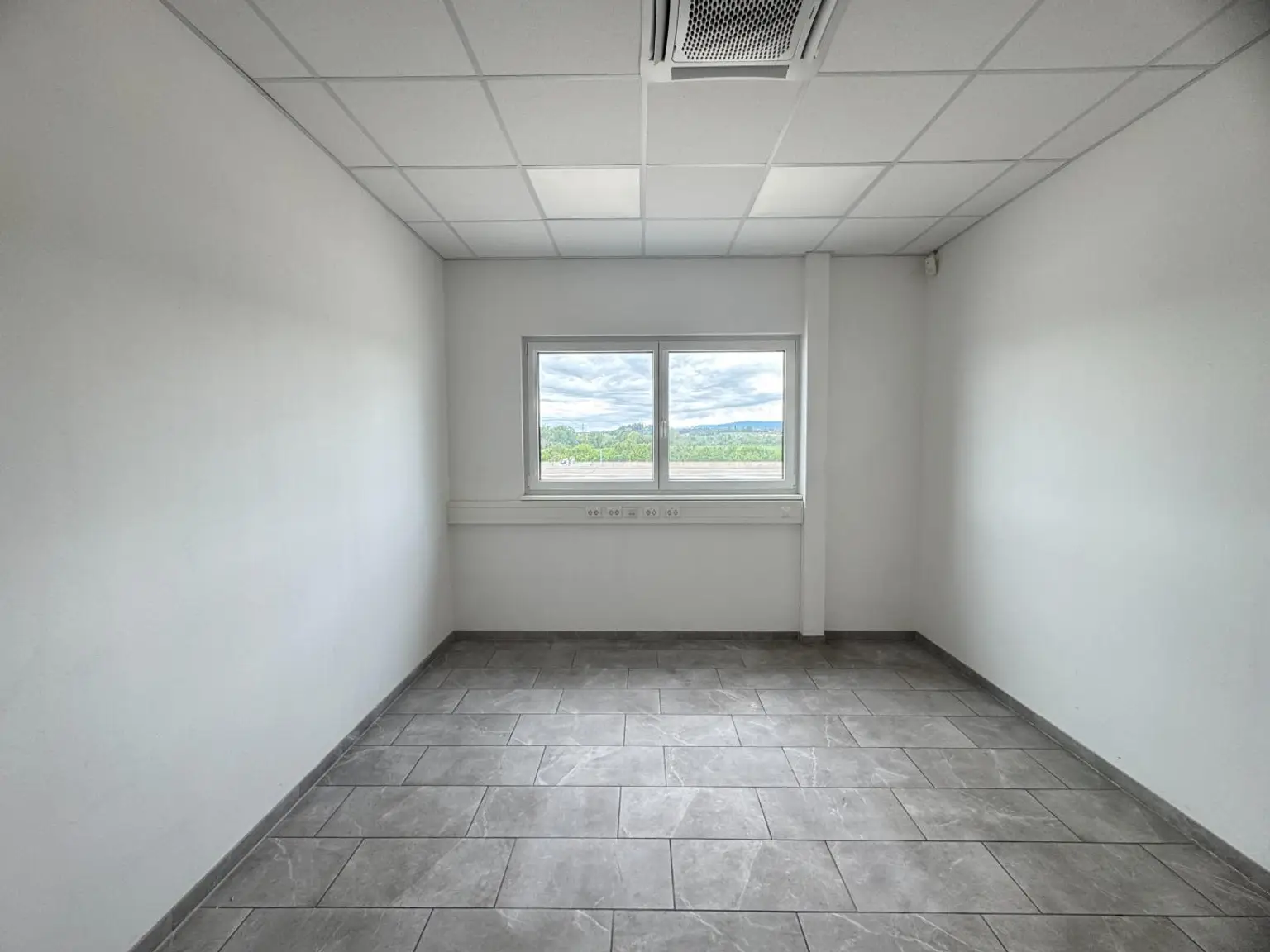 Innenansicht Büro Top 13+14