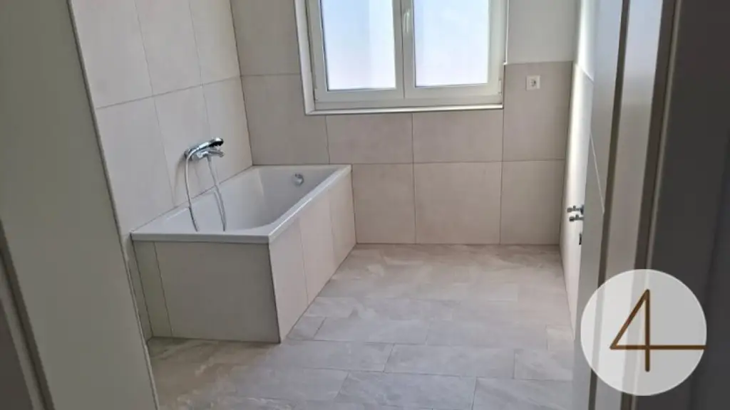 Wohnhaus 130 m2 Nähe Ybbs, Melk, Hofamt Priel