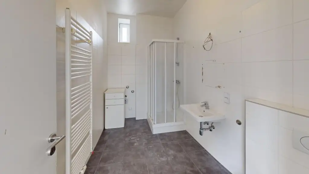 Seltene Gelegenheit! Preiswerter 2-Zimmer Altbau Nähe Augarten!