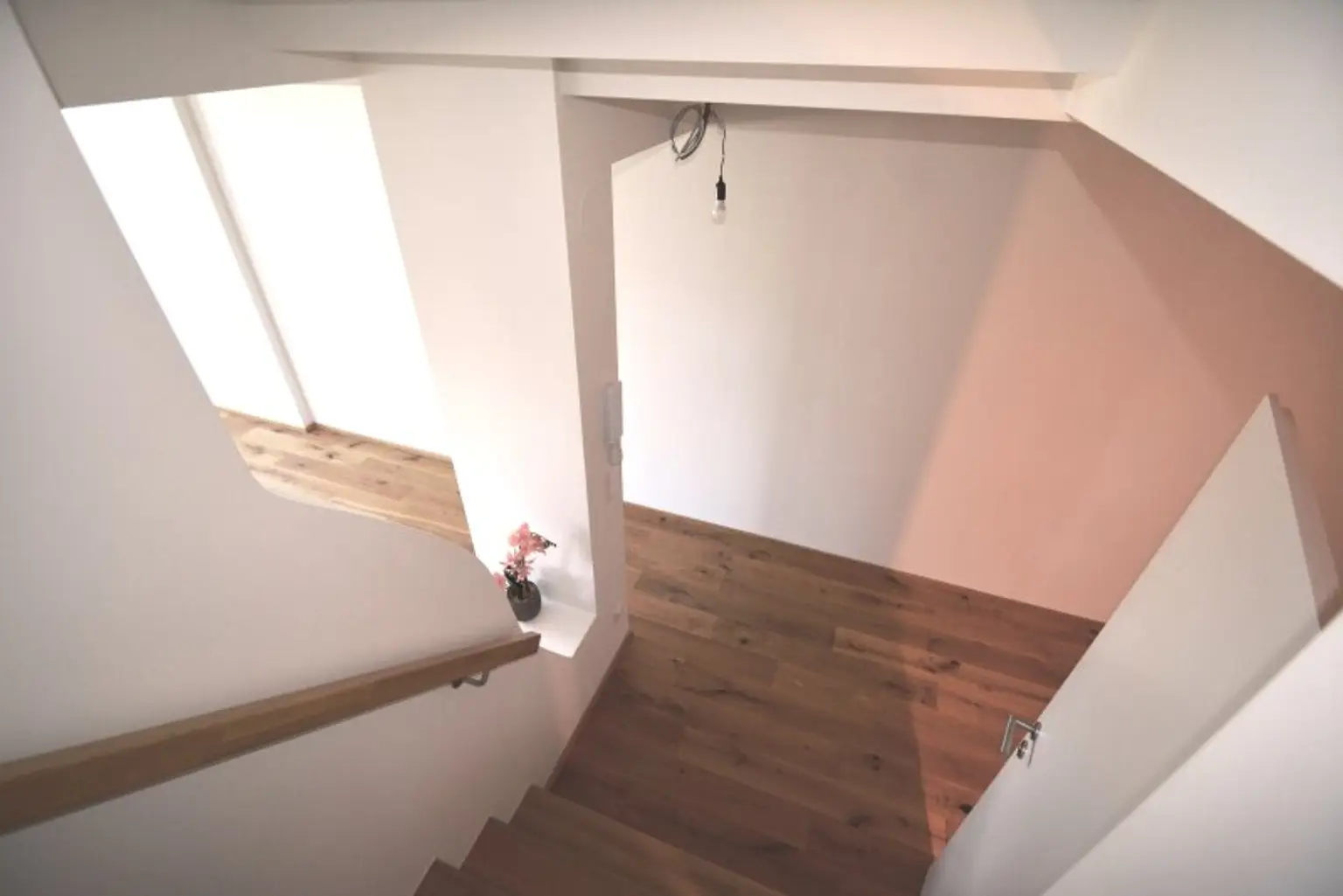 Erstbezug Nähe Hauptbahnhof !  77,5 m2 exklusives Dachgeschoss mit Wintergarten