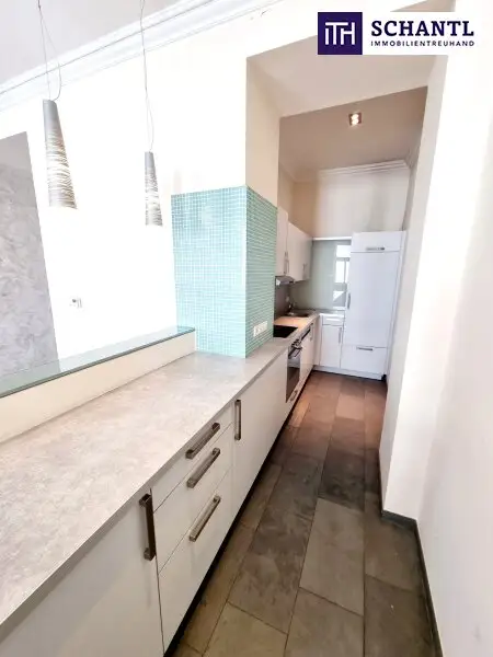 Zwischen Wiener Klassik und Naschmarkt Vibes - Ihr Zuhause mit Charme! Hofseitiger Balkon + Ruhiges Schlafzimmer! HIP und TRENDY die Gegend - Magisch schön das Altbauhaus - Ein MUST HAVE die Wohnung!