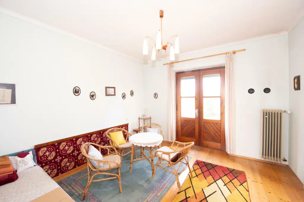 Ein Anwesen voller Möglichkeiten – großzügiges Haus mit Traumgrundstück