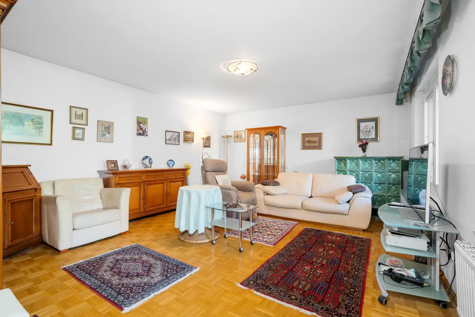 "Einfamilienhaus - 7 Zimmer- zu Fuß zum Badeteich Hirschstetten"