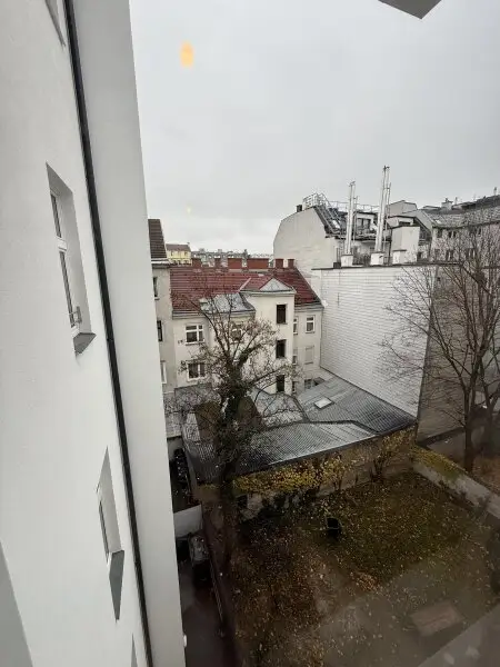 Großzügige 2-Zimmer Altbauwohnung nahe U1 Keplerplatz in ruhiger Lage zu vermieten!