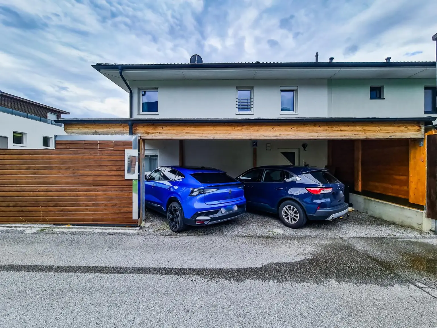 Stilvolles Haus mit großem Garten, Sauna und Traumlage!