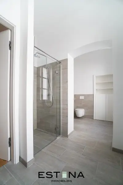 Lichtdurchflutete Dachgeschoss-Maisonette mit großzügiger Dachterrasse - Nahe U4 Pilgramgasse