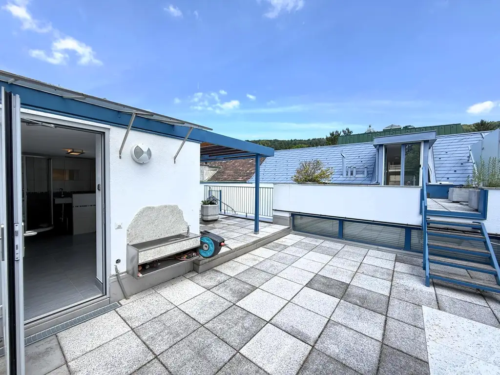 Modernes Atelier, Loft, Dachterrasse im Neunzehnten // Modern Studio, loft, roof terrace in the nineteenth //