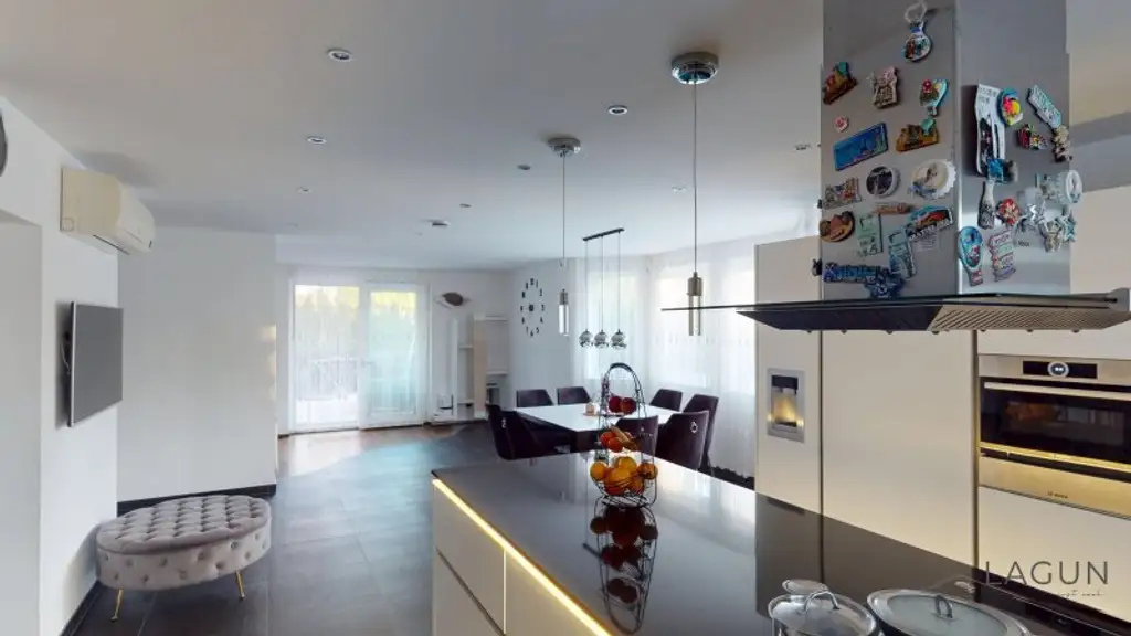 Hochwertiges Luxus-Einfamilienhaus in Maria-Lanzendorf