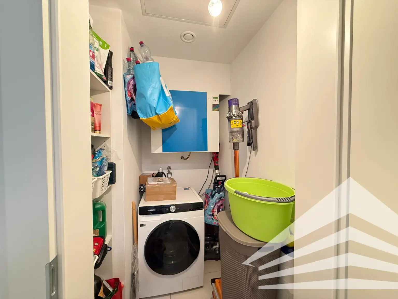 Moderne 3 Zimmerwohnung mit 177 m² Eigengarten in Linz/Pichling!