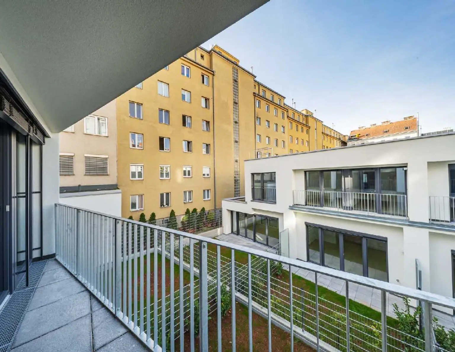 Elegantes Townhouse in Ruhelage - Stilvoll wohnen und entspannen