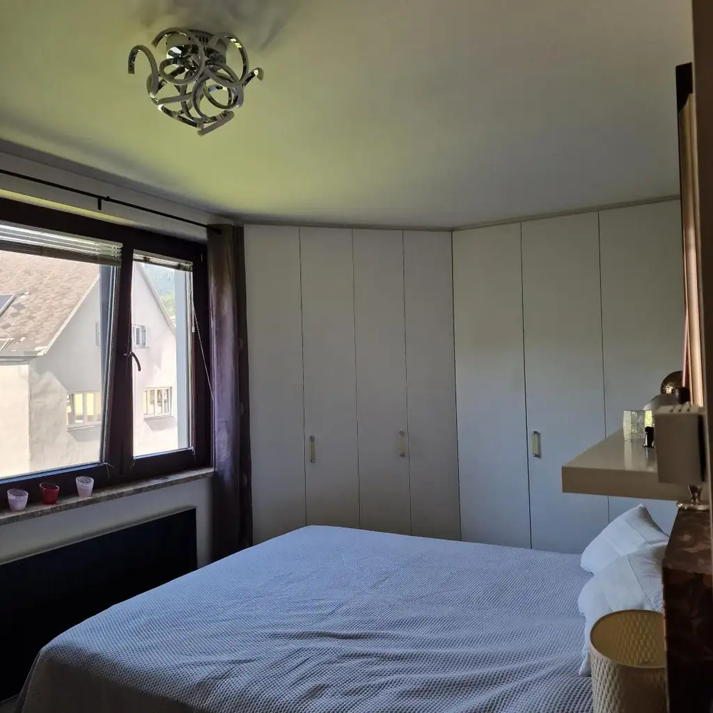 Ruhige und sonnige 4-Zimmer-Wohnung in zentraler Lage!