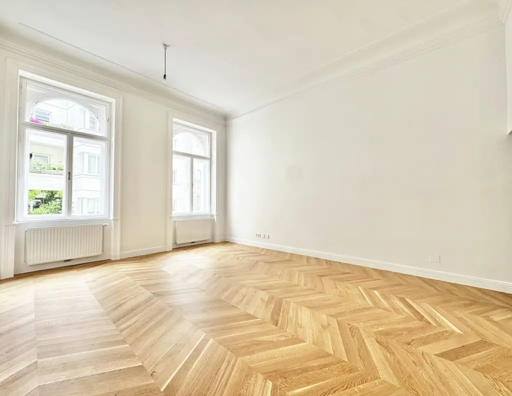 ERSTBEZUG NACH SANIERUNG | TRAUMHAFTE 4-ZIMMER-ALTBAUWOHNUNG MIT BALKON | TOPLAGE IN U-BAHN-NÄHE