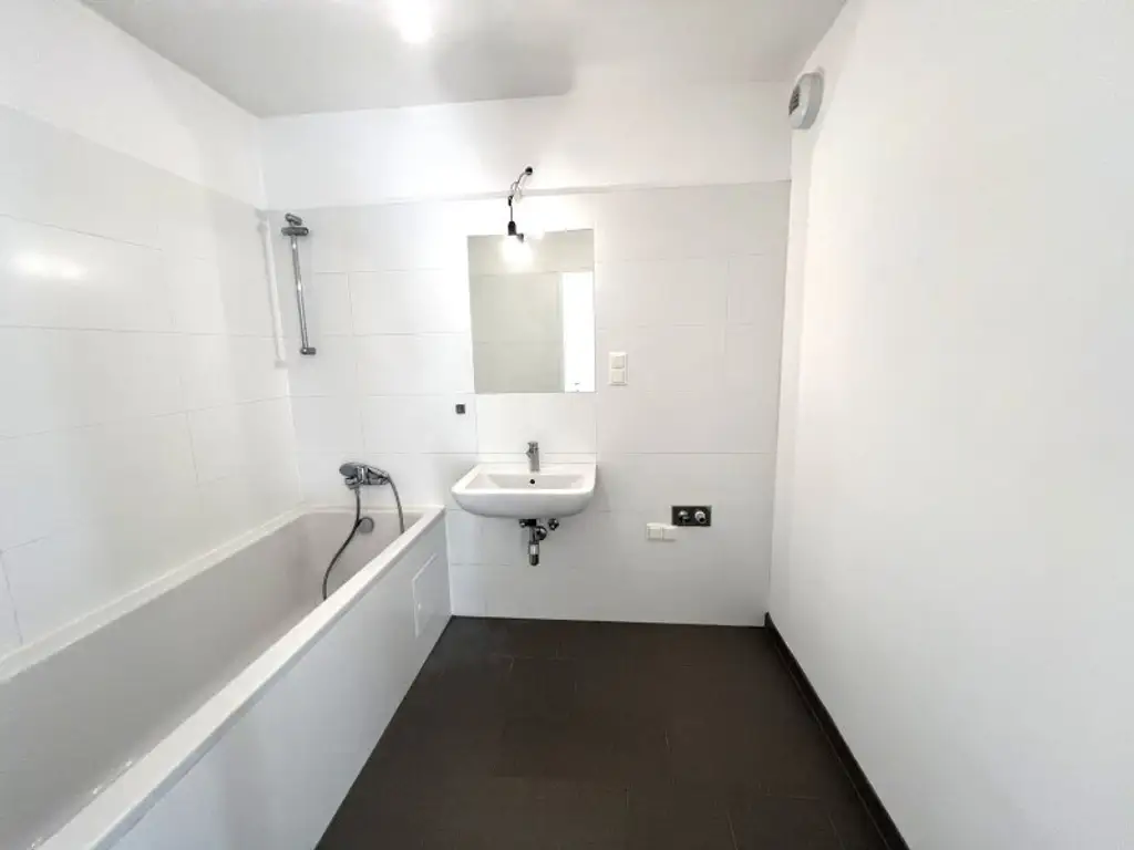 Attraktive 3-Zimmerwohnung mit Kühldecke und Terrasse