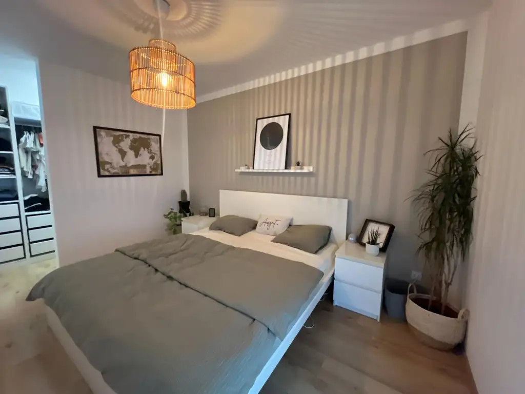Zentrumsnahe 3-Zimmer-Wohnung mit Küche und 2 Tiefgaragenplätzen!