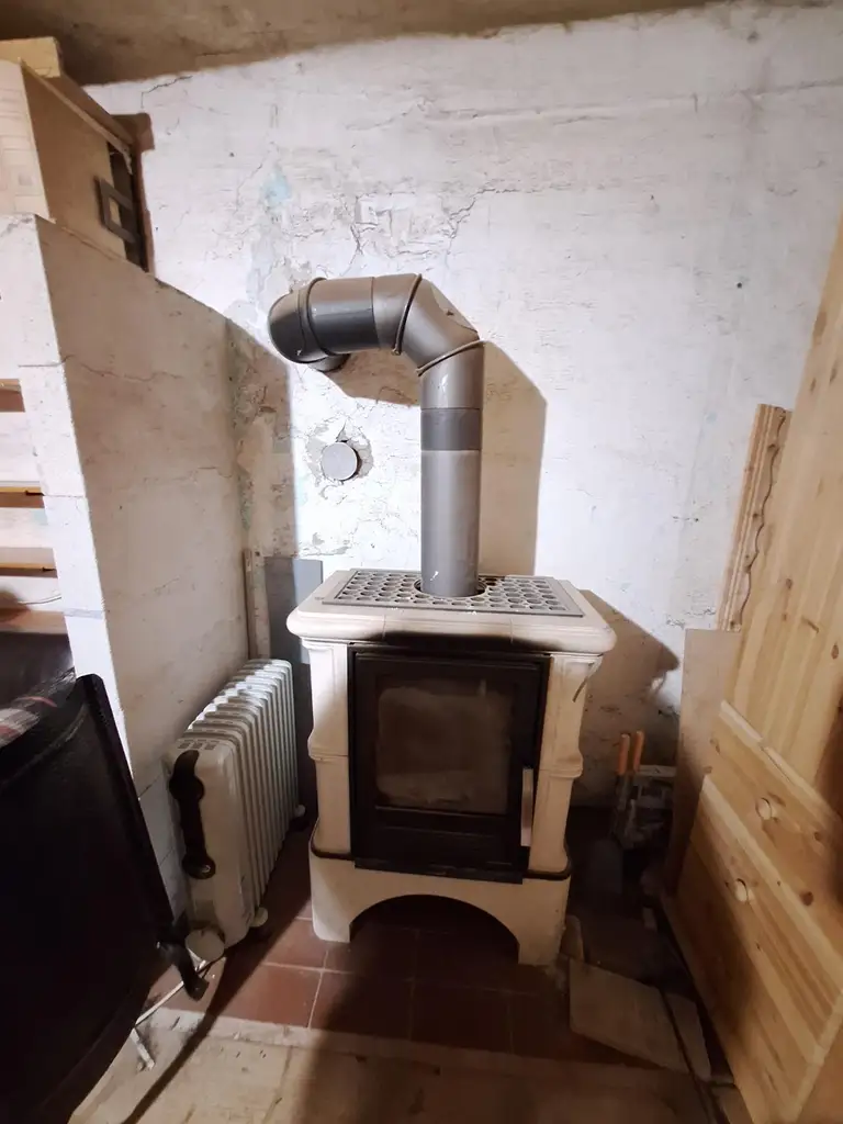 Ehemaliges Bauernhaus auf Bauland Agrargebiet