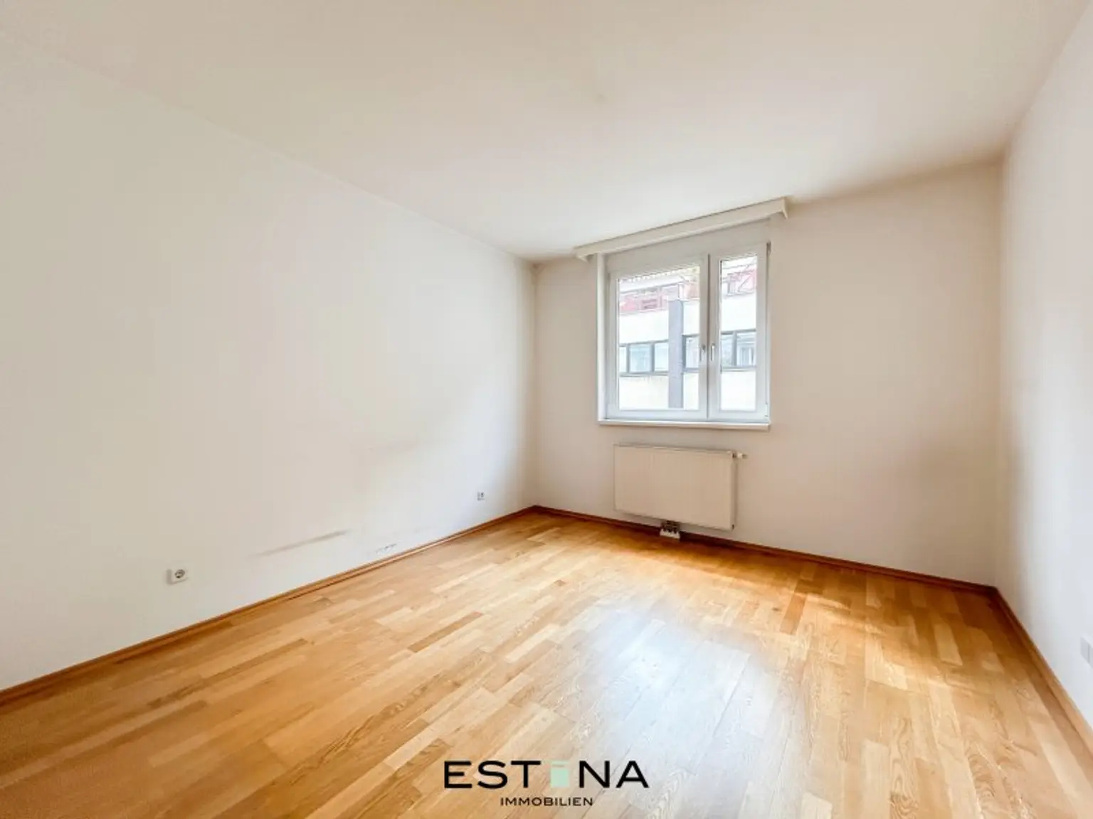 Stilvolle Wohnung mit Balkon in bester Lage - U6 Alser Straße