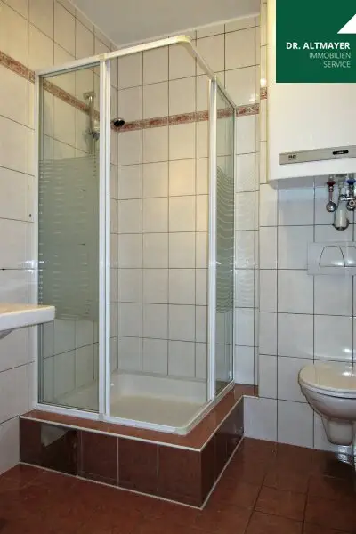 Ruhige Stadtwohnung mit Balkon und schönem abgetrennten  Garten