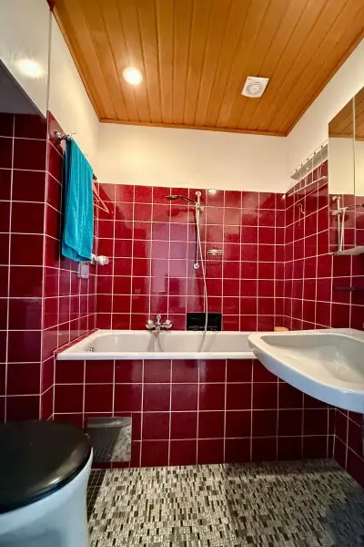 Sehr gut aufgeteilte 2 Zimmer Wohnung mit separater Küche
