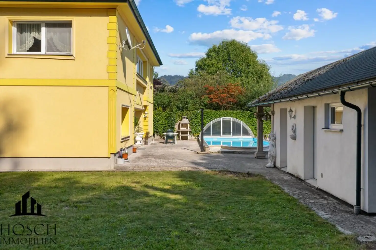 Exklusive Villa mit Parkgarten, Springbrunnen & Salzwasserpool – Ihr Wohntraum in Gresten