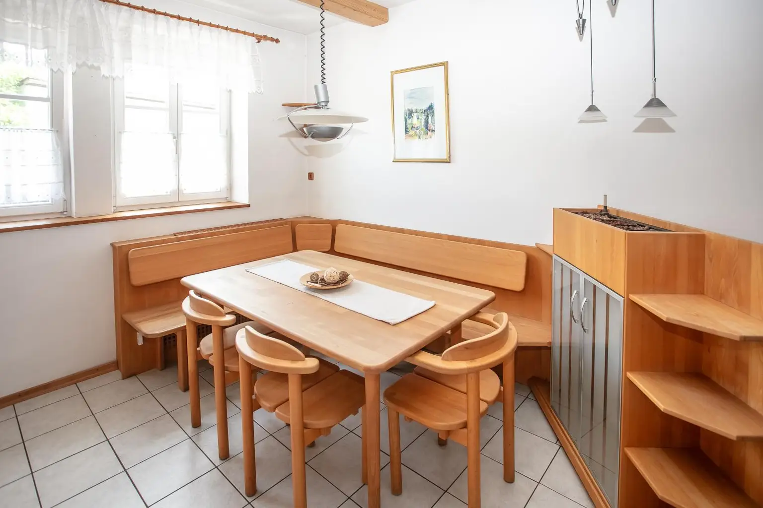 Mehrfamilienhaus - Zwei Wohneinheiten - Gewerbe möglich - großzügige Nutzflächen