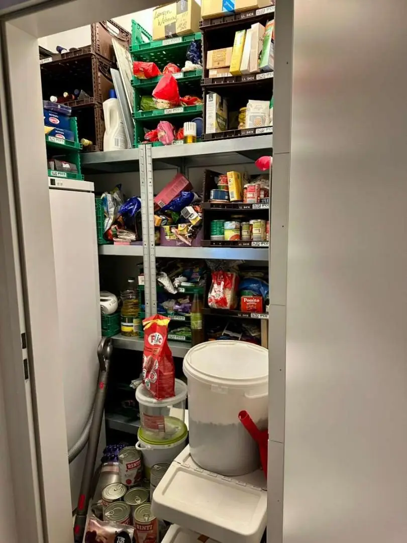 Provisionsfreie helle 3 Zimmerwohnung mit Kaufoption, inkl. kleinem Garten, Terrasse und PKW-Platz;