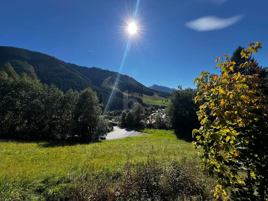 RARITÄT! TRAUMLAGE MIT AUSBLICK UND RUHE!