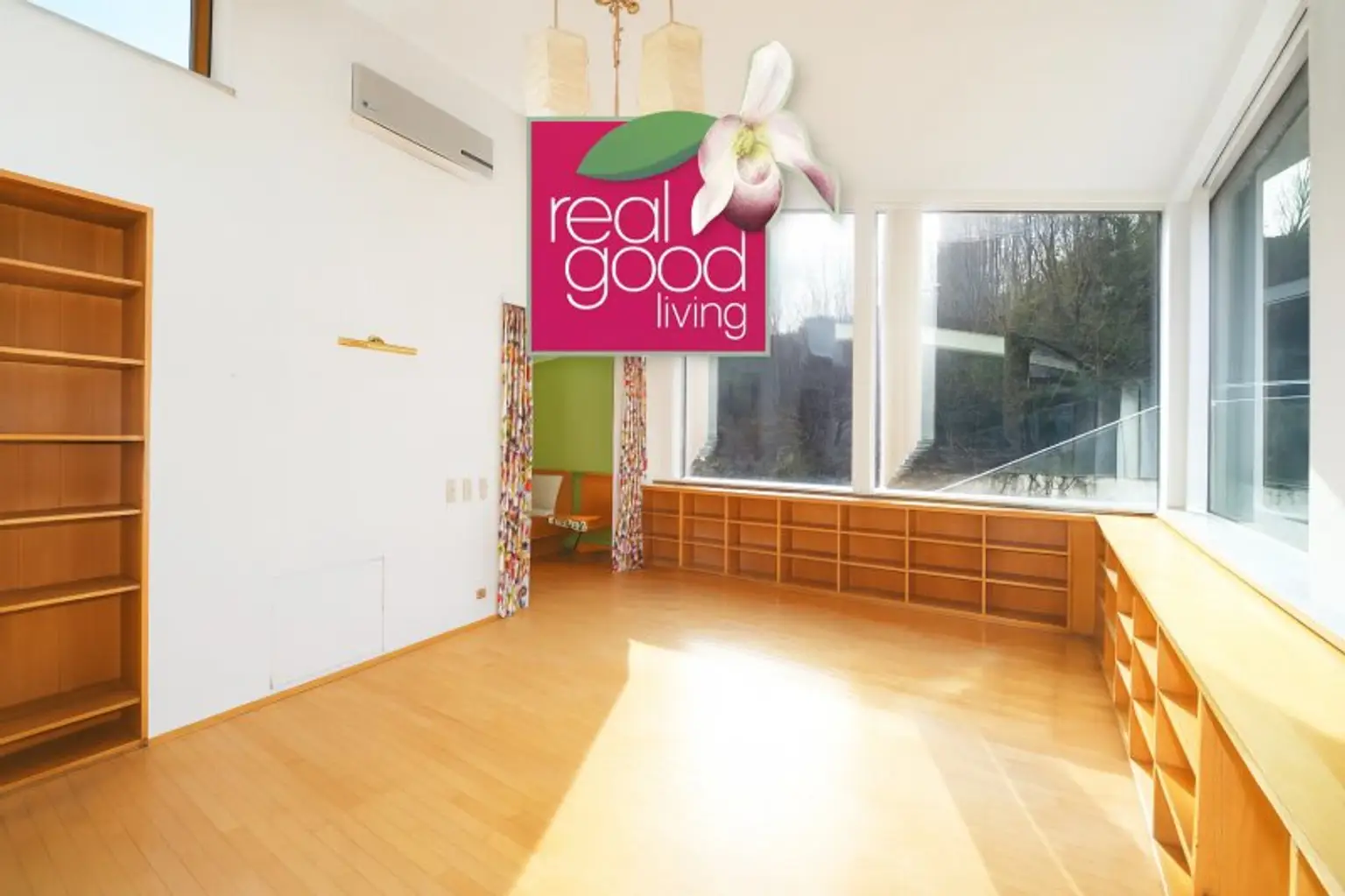 Exklusive Villa mit Pool, Terrassen, Wintergarten & Garage mit ca. 100 m² in Klosterneuburg-Weidling !!