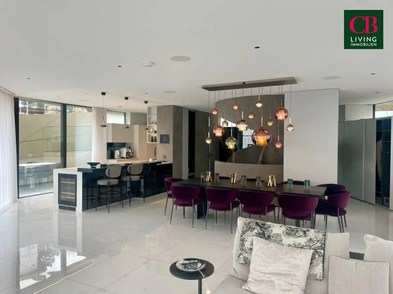 EXKLUSIVE VILLA IN BESTER LAGE – Wohnen, wo der Himmel Wien küsst !!