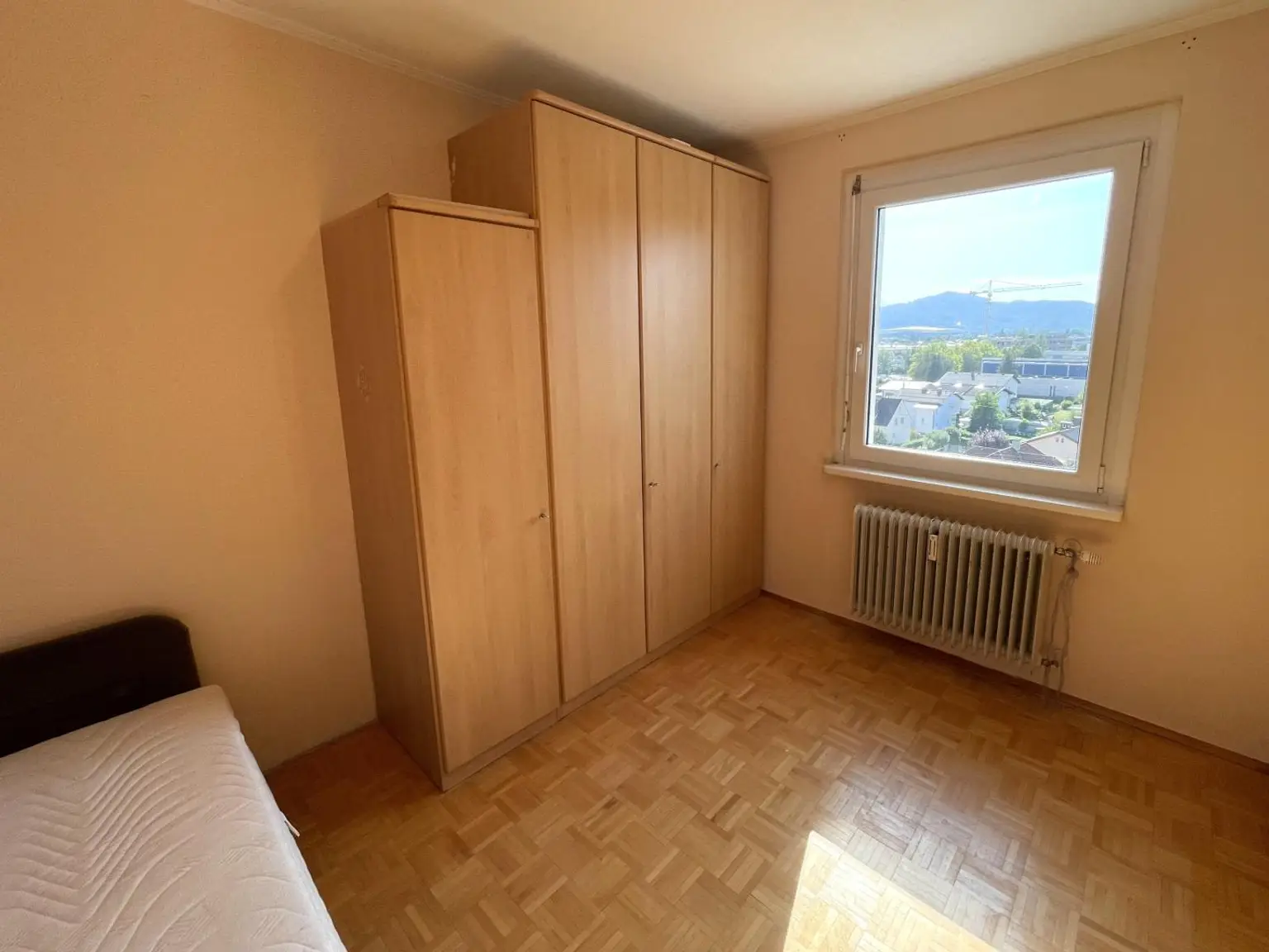 Renovierungsbedürftige Wohnung mit Loggia in Waidmannsdorf